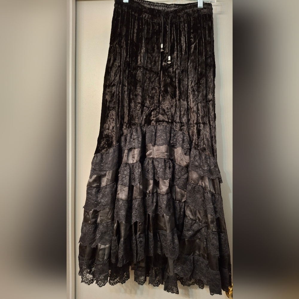 Dark Star Gothic Black Velvet Lace Skirt